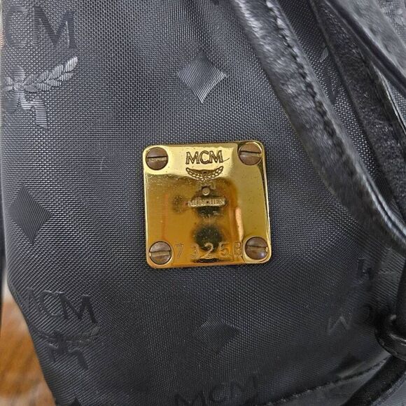 Mcm bucket crossbody bag - Picture 11 of 13